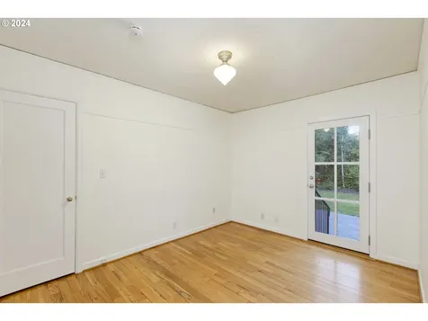 3890 Sw 94th Avenue Portland OR 97225