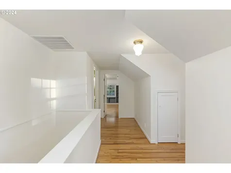 3890 Sw 94th Avenue Portland OR 97225