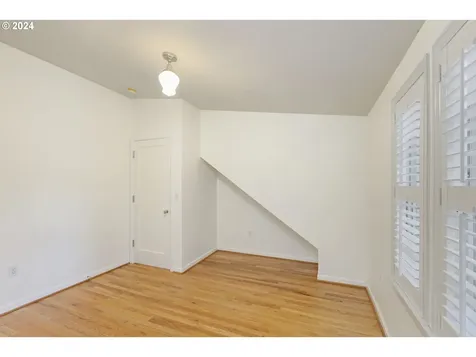 3890 Sw 94th Avenue Portland OR 97225