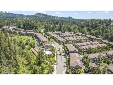 10107 Sw Windwood Way Portland OR 97225