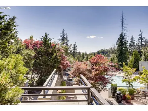 10107 Sw Windwood Way Portland OR 97225