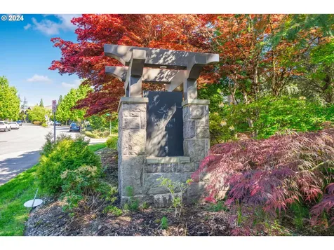 10107 Sw Windwood Way Portland OR 97225