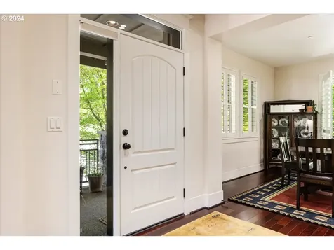 10107 Sw Windwood Way Portland OR 97225