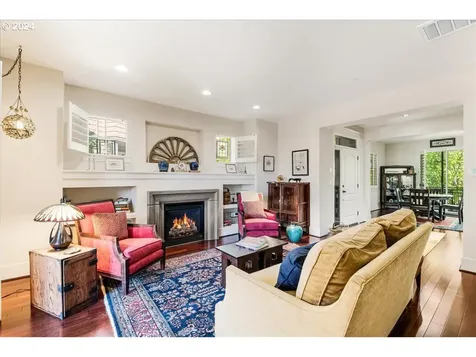 10107 Sw Windwood Way Portland OR 97225