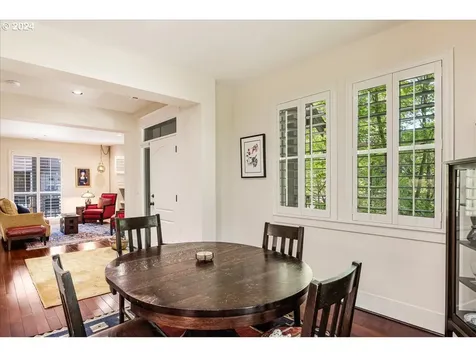 10107 Sw Windwood Way Portland OR 97225