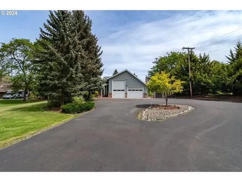 2211 Whistlers Park Road Roseburg OR 97470