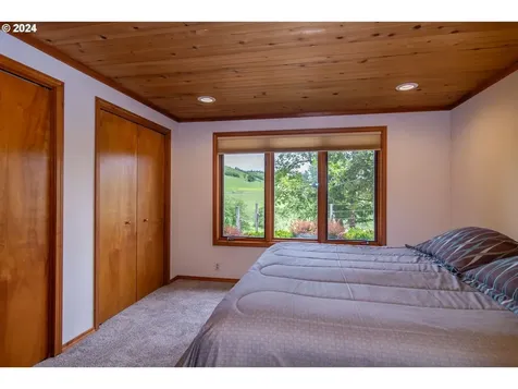 2211 Whistlers Park Road Roseburg OR 97470