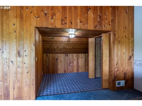 2211 Whistlers Park Road Roseburg OR 97470