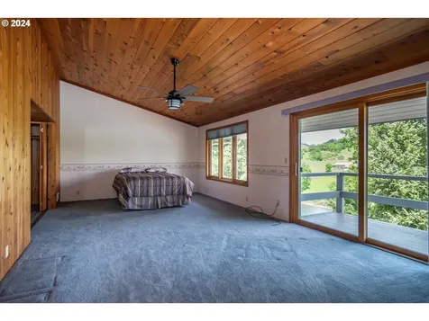 2211 Whistlers Park Road Roseburg OR 97470