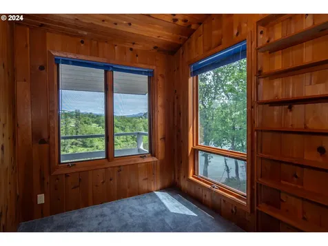 2211 Whistlers Park Road Roseburg OR 97470