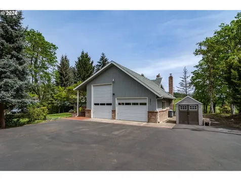 2211 Whistlers Park Road Roseburg OR 97470