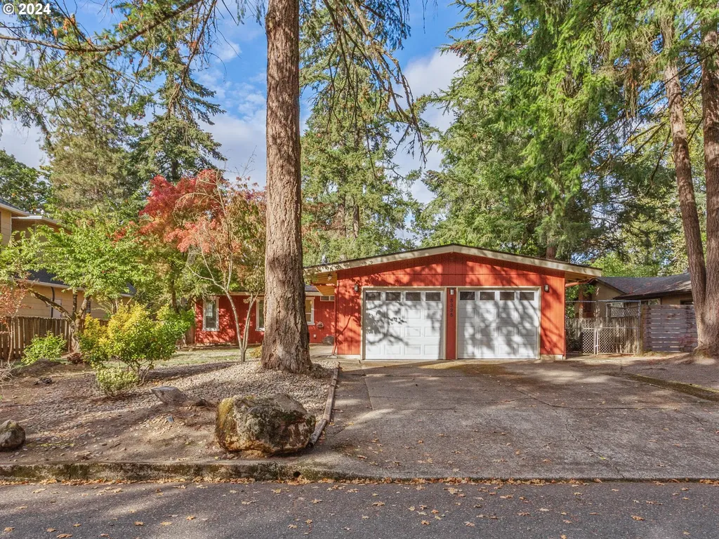 5325 Oakridge Road Lake Oswego OR 97035