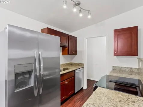 5325 Oakridge Road Lake Oswego OR 97035