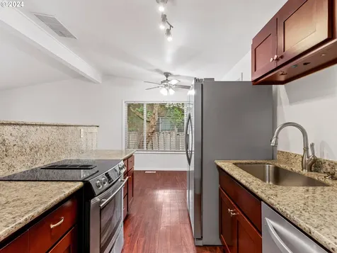 5325 Oakridge Road Lake Oswego OR 97035