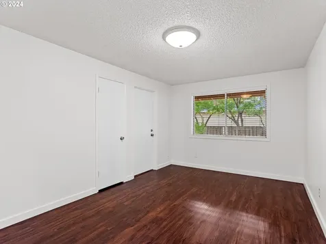 5325 Oakridge Road Lake Oswego OR 97035