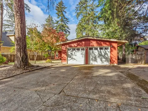 5325 Oakridge Road Lake Oswego OR 97035