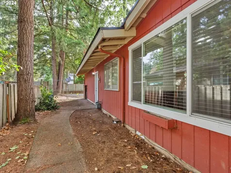5325 Oakridge Road Lake Oswego OR 97035