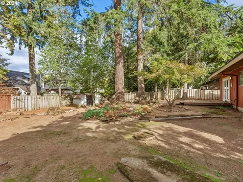5325 Oakridge Road Lake Oswego OR 97035