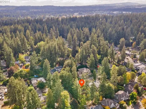 5325 Oakridge Road Lake Oswego OR 97035