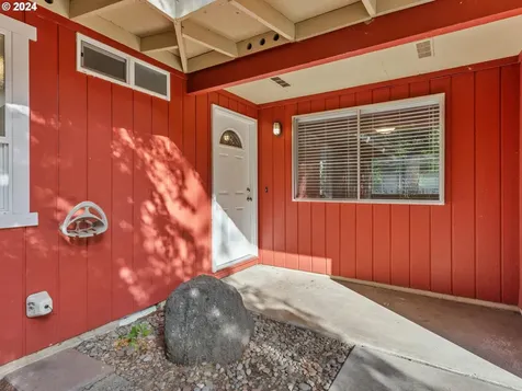 5325 Oakridge Road Lake Oswego OR 97035