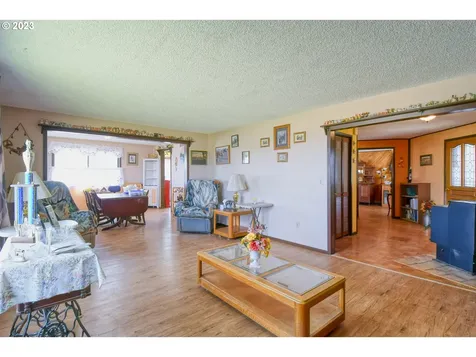 71083 Arabian Drive Pendleton OR 97801
