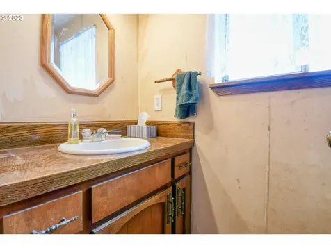 71083 Arabian Drive Pendleton OR 97801