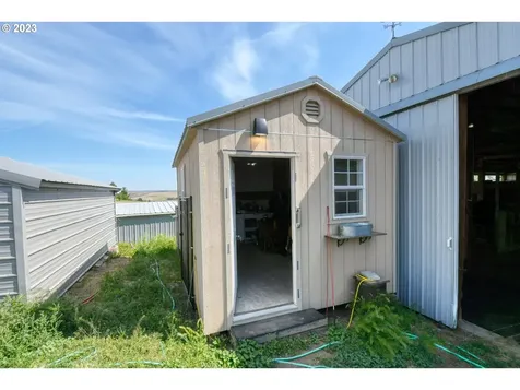 71083 Arabian Drive Pendleton OR 97801