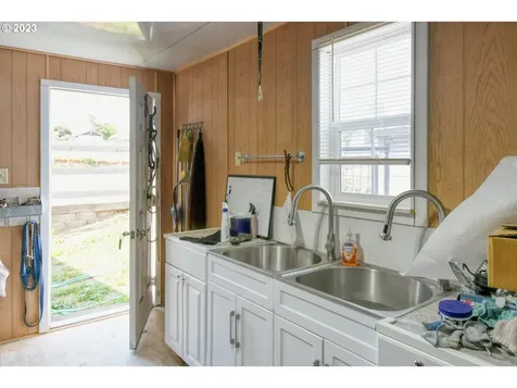 71083 Arabian Drive Pendleton OR 97801