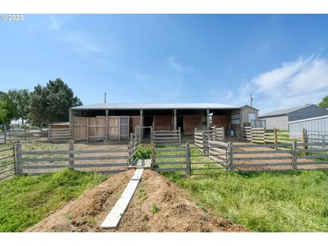 71083 Arabian Drive Pendleton OR 97801