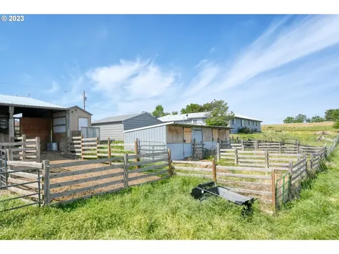 71083 Arabian Drive Pendleton OR 97801