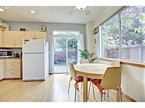 5532 SE Lafayette Street Portland OR 97206