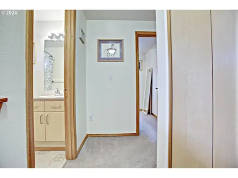 5532 SE Lafayette Street Portland OR 97206