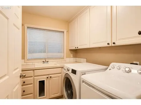 6050 SW Port Orford Street Tualatin OR 97062