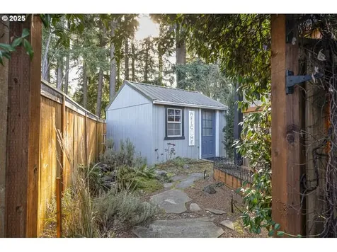 6050 SW Port Orford Street Tualatin OR 97062