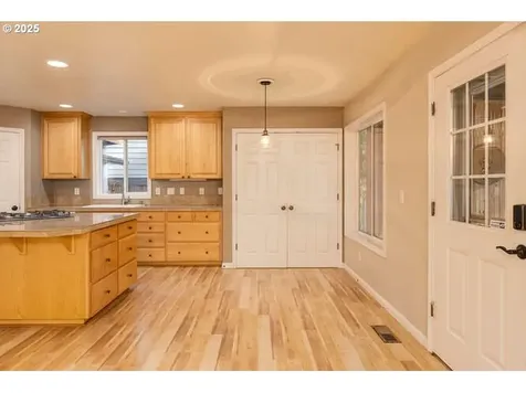 6050 SW Port Orford Street Tualatin OR 97062