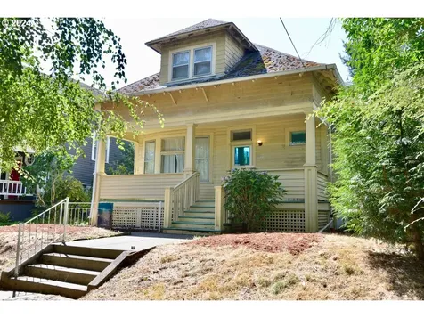 3957 N Colonial Avenue Portland OR 97227