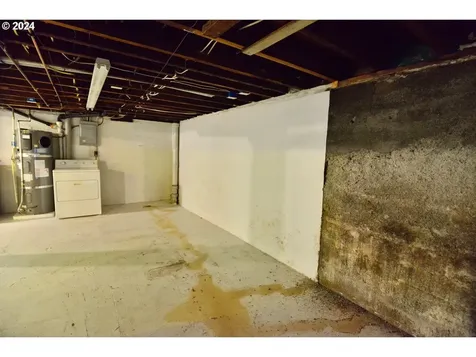 3957 N Colonial Avenue Portland OR 97227