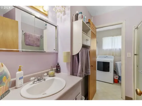 2111 Division Street Camas WA 98607