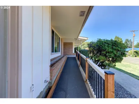 2111 Division Street Camas WA 98607