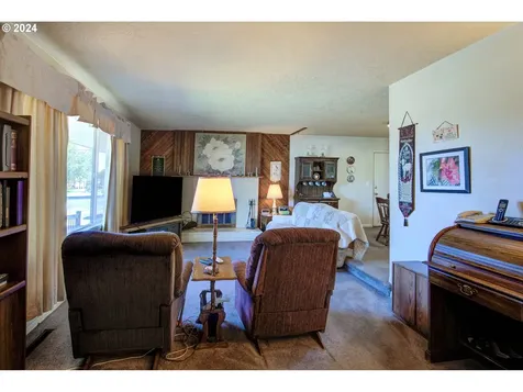 2111 Division Street Camas WA 98607