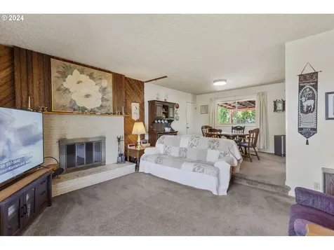 2111 Division Street Camas WA 98607