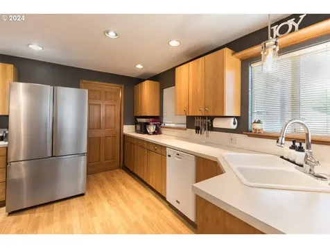 41500 Se Vista Loop Drive Sandy OR 97055
