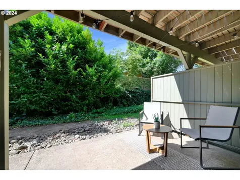 1500 Norkenzie Road Eugene OR 97401