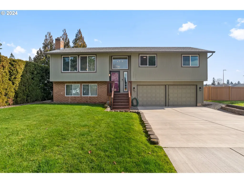 8303 Ne 28th Court Vancouver WA 98665