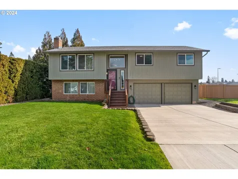 8303 Ne 28th Court Vancouver WA 98665