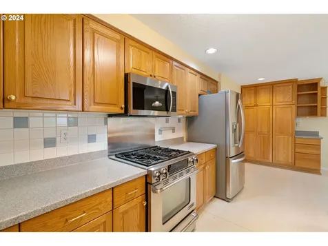 6615 Tudor Court Gladstone OR 97027