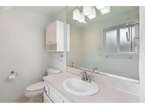 6615 Tudor Court Gladstone OR 97027