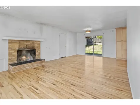 16841 SE Franklin Street Portland OR 97236