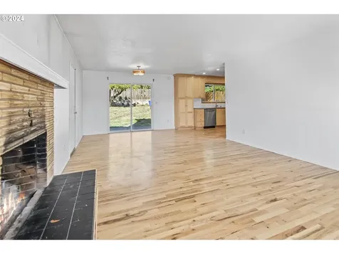 16841 SE Franklin Street Portland OR 97236