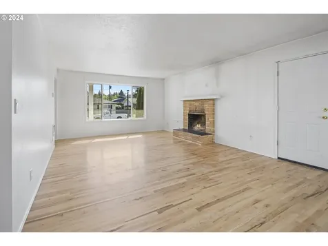 16841 SE Franklin Street Portland OR 97236